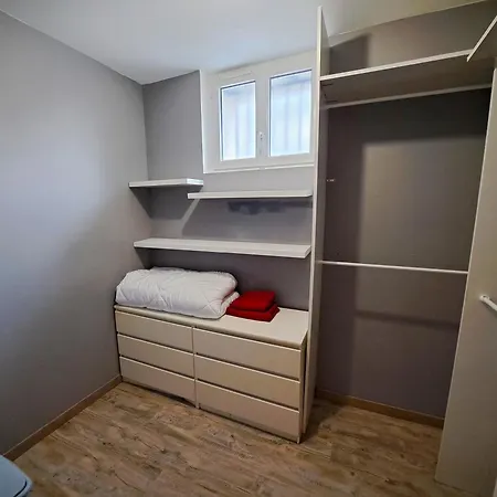 T5 Grand Centre Apartman